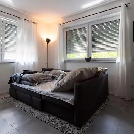 ☆ Stylisches In ☆ Direkt Am St. Antonius-hospital ☆ Zentral Gelegen דירה *