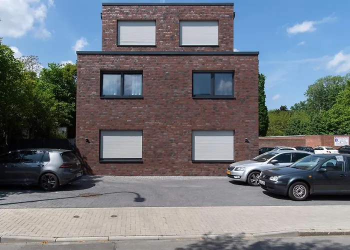 ☆ Stylisches In ☆ Direkt Am St. Antonius-hospital ☆ Zentral Gelegen *